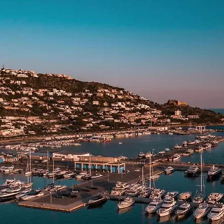 Апартаменты In By The