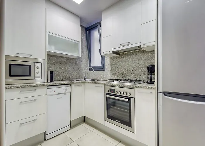 In By The Росас