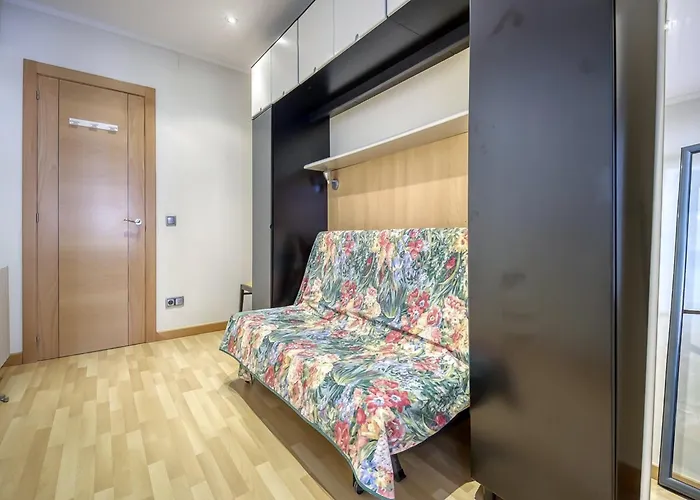 In By The Апартаменты Росас