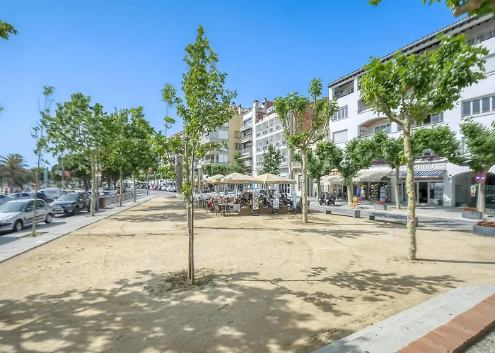 In By The Апартаменты